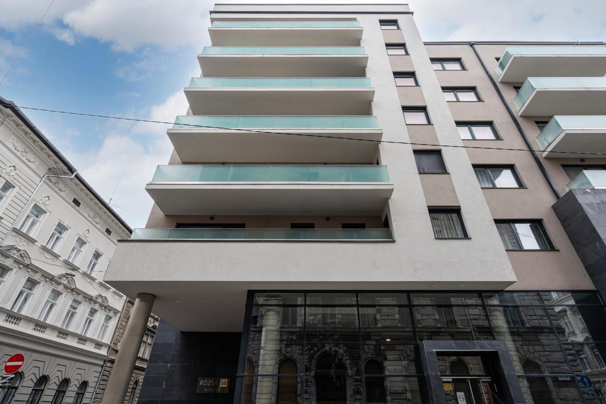 Blooming Budapest Apartment With Free Underground Parking Extérieur photo